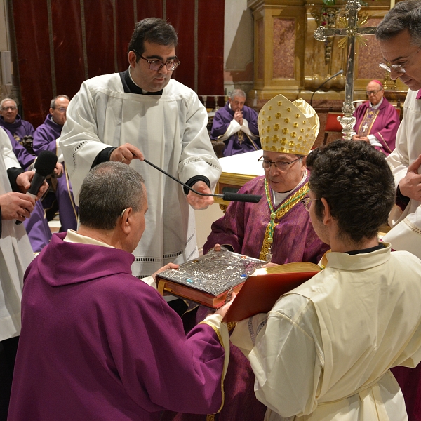 Zamora vive un día histórico con la ordenación de su primer diácono permanente