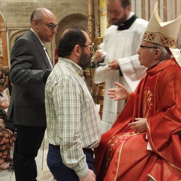 Vigilia de Pentecostés y confirmaciones de adultos