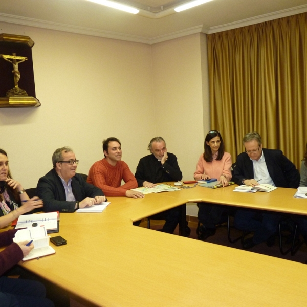 Reunión entre TVE y la Junta Pro Semana