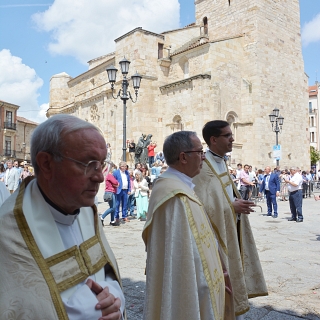 Un Corpus que dejó pequeña la Catedral