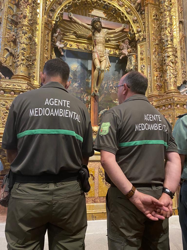 Bomberos forestales en el funeral de Zamora